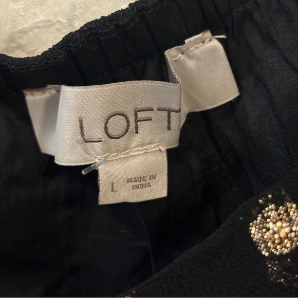 NWT Loft Shimmer Clip Ruffle Crossover Shell, Loft Large - Picture 11 of 13